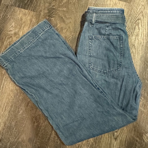 High waisted Flare Denim - Picture 2 of 3